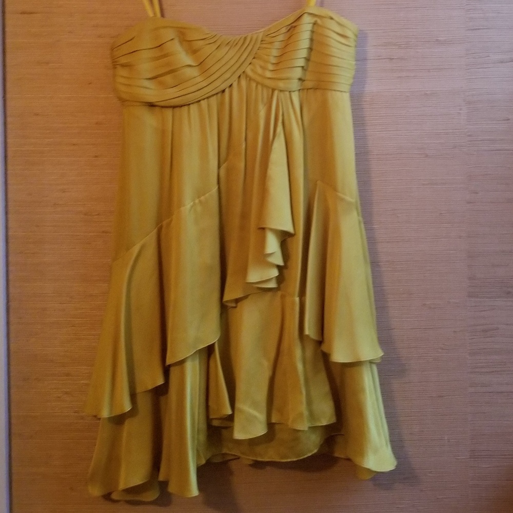 Yellow dress